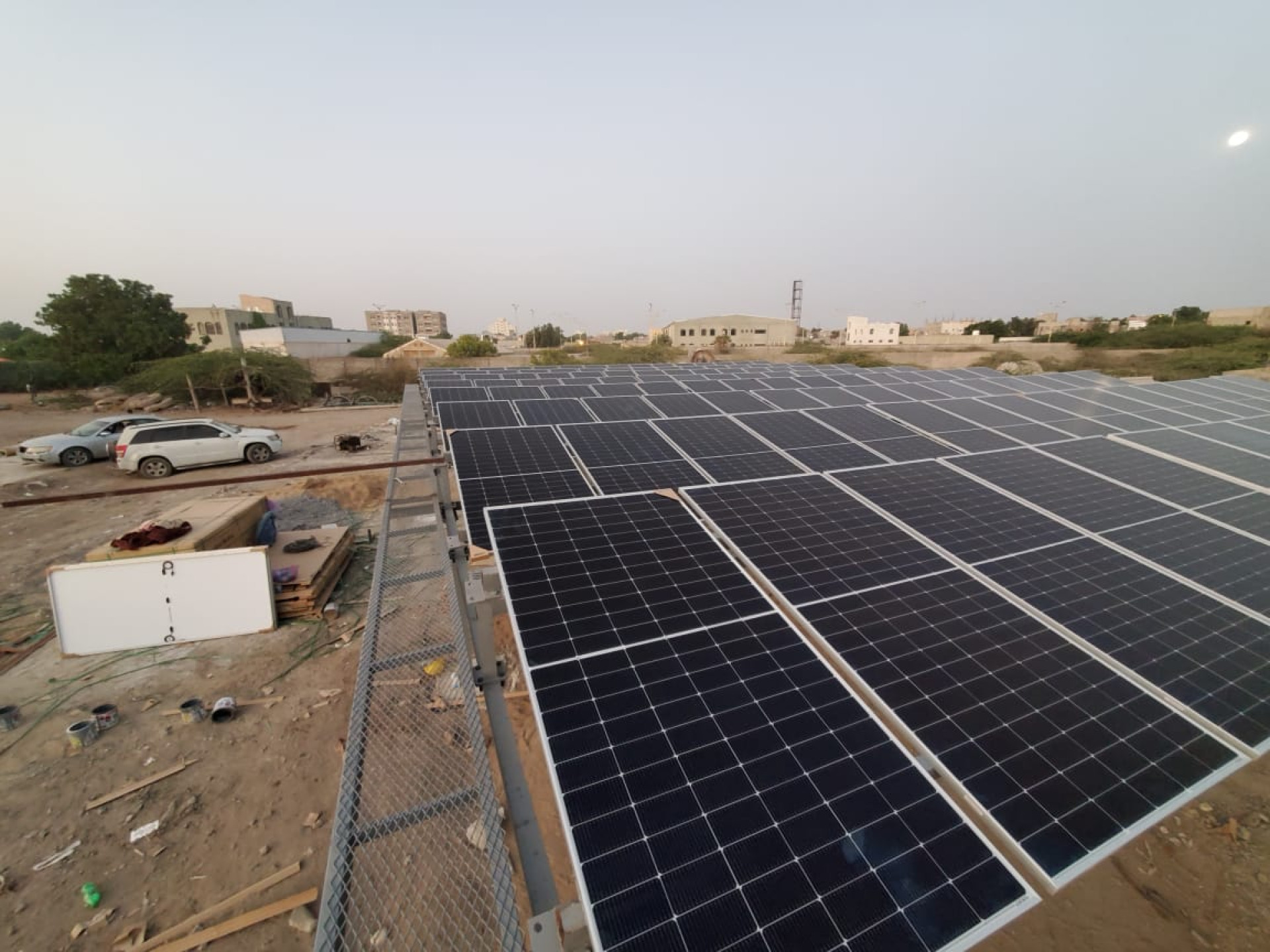 Supply, installation and operation of a solar energy system to operate a water desalination plant affiliated with the General Water Corporation, with a capacity of 100 kw and a productivity of 30 liters, Hodeidah, Yemen.